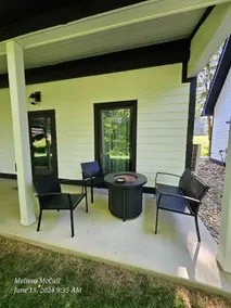 Life's Good Creek Side Retreat - Image 4