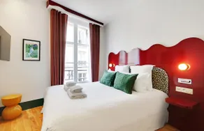 A 2-Bedroom 2-Bathroom Design with Services in Saint-Germain - Image 3