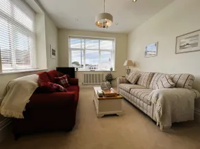 5 Old School Mews|Seaside Bliss Shanklin nr Beach - Image 3