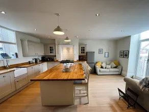 5 Old School Mews|Seaside Bliss Shanklin nr Beach - Image 2