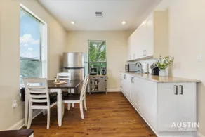 Lakeway Hideaway! Beautiful Place by Lake Travis - Image 3