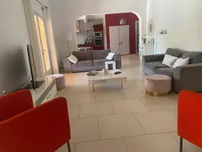 Cozy villa in La Tour-d'Aigues - Image 4