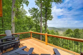 Mountain-View Fleetwood Retreat w/ Deck & Grill - Image 2
