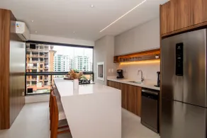 Modern Apt one block from Brava Beach VT4055 - Image 3