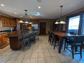 Luxury 5BR 4.5BA Long Lake, Waterfront Home - Image 3