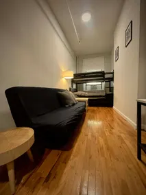 NYC Union Square Studio <Shared Bathroom> - Image 2
