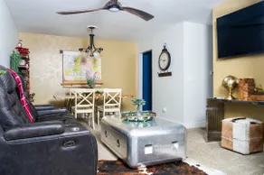 The Aviators Lounge - Image 3