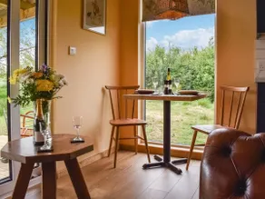Willow Lodge - Image 2