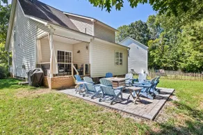 Fenced yard close to downtown Wake Forest and 20 min to Raleigh - Image 3
