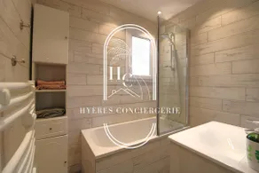 Duplex in the heart of Port d'Hyères – Beaches and Parking - Image 5