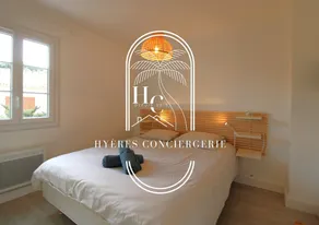 Duplex in the heart of Port d'Hyères – Beaches and Parking - Image 3