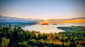 Bay of Fundy Retreat with Hot Tub & Trail - Image 2