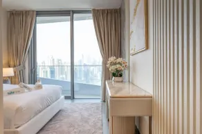 Luxury apartment 3 beds Marina view - Image 2