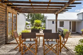 'Balmoral Cottage' A Kingston Beach Escape - Image 2