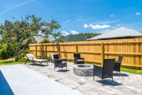 Fully Equipped Beach Paradise! Walk to Beach! - Image 4