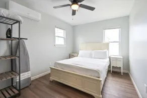 Family beach getaway| sleeps 5 - Image 5