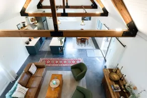 Blackwood Tree Barn Conversion with Parking & Wifi - Image 3