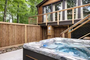 Hot Tub, Firepit, Grill, Wifi near Golf & Hiking - Image 2