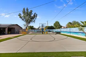 Spacious Fun Retreat - Perfect For Group Bonding - Image 4