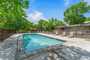2BR Duplex Cabin w/Community Pool + Boat dock - Image 3