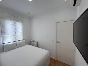 Flat in the Neighborhood of Las Delicias, Madrid - Image 2