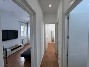 Flat in the Neighborhood of Las Delicias, Madrid - Image 4