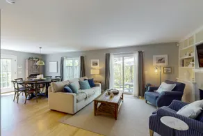 2 bedroom apartment - Image 4
