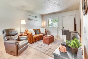 Cozy Meyers Lake Townhome: Near Hall of Fame! - Image 5