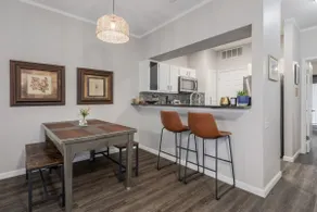 Adorable one bedroom condo just steps from downtown. - Image 4