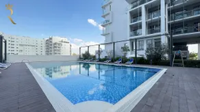 Elegant 2BR Jade Serenity - Modern City Haven - Image 5