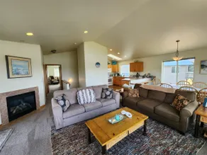 Aqua Marine Ocean Front Home - Image 5