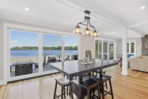 Gorgeous Luxury Freetown Lakefront: Near Boston - Image 5