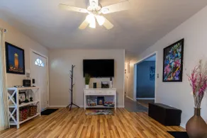All Things Marion- Themed 3br, Art Lovers Retreat - Image 5