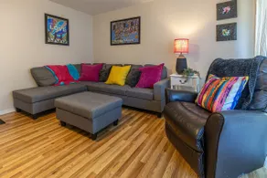 All Things Marion- Themed 3br, Art Lovers Retreat - Image 4