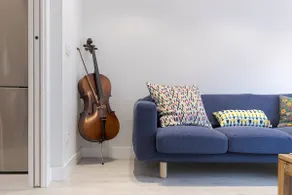 Sea and Mountain - Elegant Apt. for 8 with Wi-Fi - Image 3