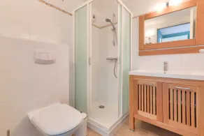 Heated indoor swimming pool - oyster beds - Image 5