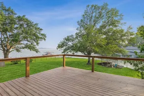 Fully Renovated Luxury Lake Front Retreat - Image 2