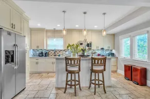 Serene & Charming 5br Des Plaines Getaway - Image 3
