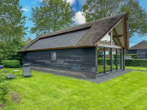 Luxurious and stylish detached thatched house - Image 3