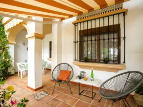 Appartamento 'El Patio' con piscina condivisa, Wi-Fi e aria condizionata - Image 3