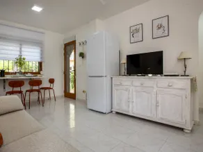Appartamento 'El Patio' con piscina condivisa, Wi-Fi e aria condizionata - Image 5
