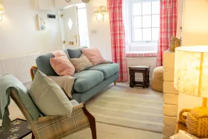 Romantic holiday cottage for two - Ty Hydref - Image 4