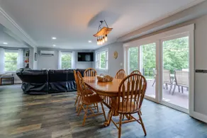 Boondock Retreat, pet friendly home with EV charge - Image 5