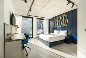 La Fabrica &Co, Loft with queen bed - Image 2