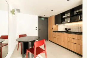 La Fabrica &Co, Loft with queen bed - Image 3