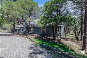 'Distinct stay' guaranteed at Lone Pine! - Image 2