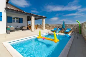 Kurze Fahrt vom Strand, eingezäunter Garten mit Pool, Haustiere willkommen! - Image 4