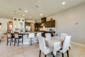 Beautiful Bakersfield Home ~ 8 Mi to Downtown! - Image 3
