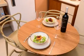 Newly renovated, 2 min from the beach and split air - Image 4