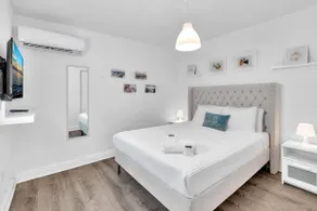 Cozy Getaway in Central Location - Image 2